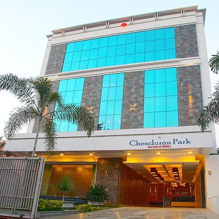 Hotel Chenduran Park 丁迪古尔 外观 照片